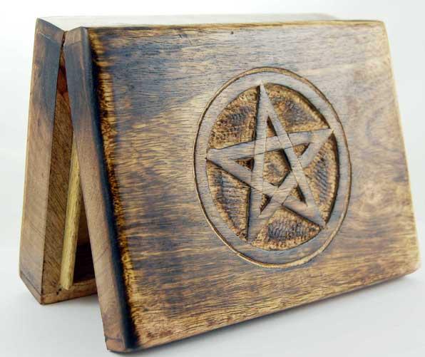 Ορθογώνιο Κουτί με Σκαλιστή Πεντάλφα