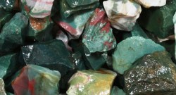 Ακατέργαστη Αιματόπετρα